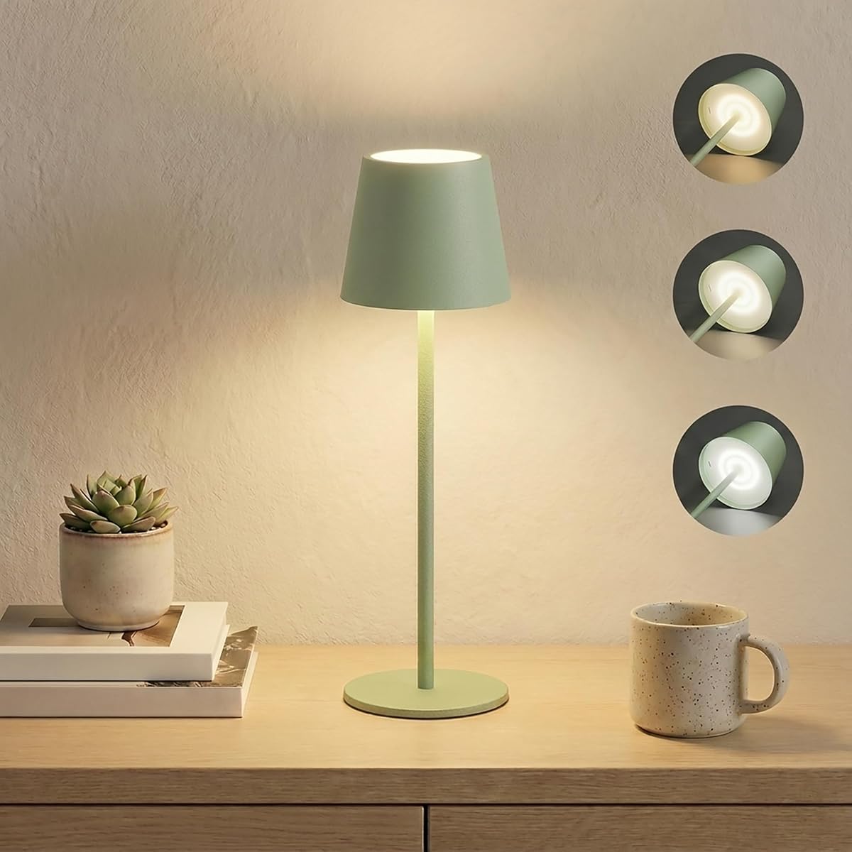 Lampe de table LED en métal vert mat posée sur une table en bois au jardin au crépuscule.
